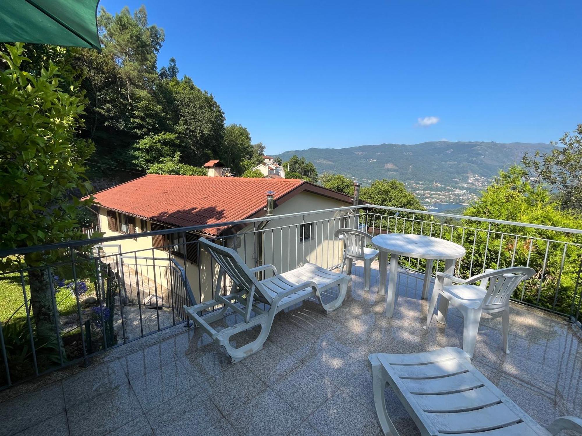 Casa De Casarelhos - Vistas Rio, Campo E Montanha - Lareira Apartment Geres Exterior photo